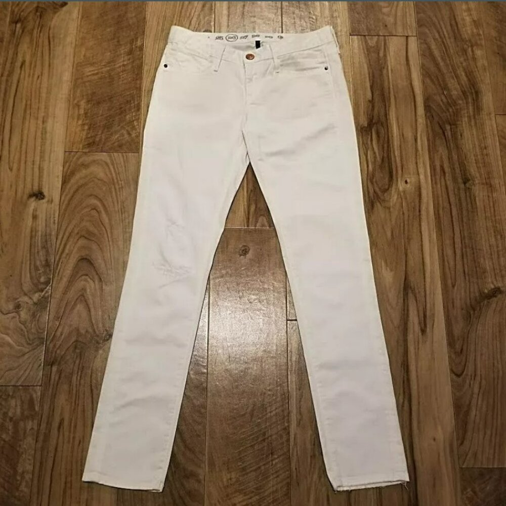 Earnest Sewn Harlan Distressed White Denim Jeans Womens 26 Coastal Cowgirl